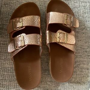 Women’s size 10 sandals francescas Rose gold